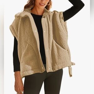Women's Khaki Sherpa Vest Large
